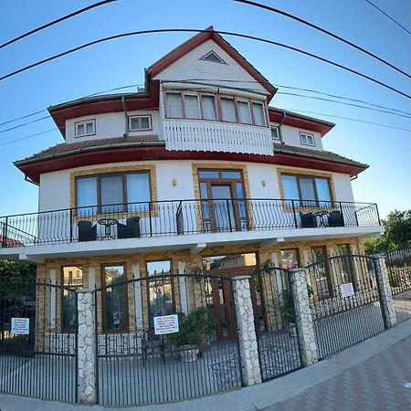 Casa Ellamy Hotel 2 Mai Exterior photo